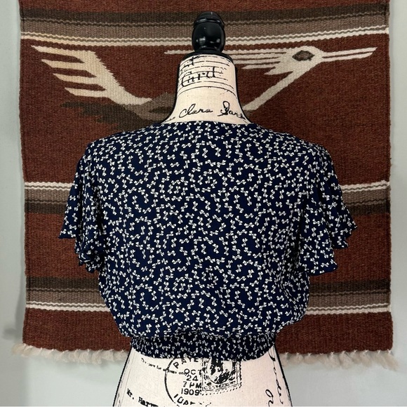 Faithfull the Brand Icon Top in Navy Pin Up Bow Print - Picture 6 of 12